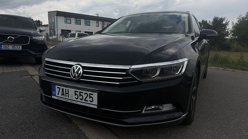 Volkswagen Passat (2018) 2.0 TDI DSG 110KW 144 TIS KM  - fotka 2 z 27