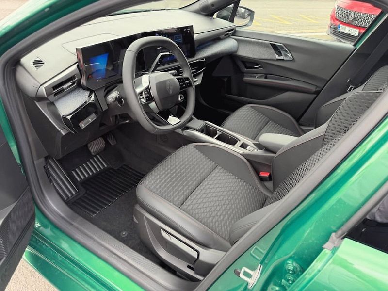 Renault Clio (2026) techno full hybrid E-Tech 160 - fotka 12 z 23