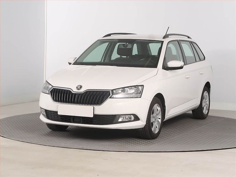 Škoda Fabia (2020) Ambition 1.0 TSI, ČR,1.maj - fotka 2 z 14