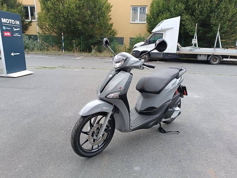 Piaggio Liberty 125 3V (2024) Liberty 125 S 3V Grigio Materi - fotka 3 z 8