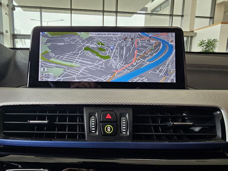 BMW X2 sDrive18i - fotka 22 z 24