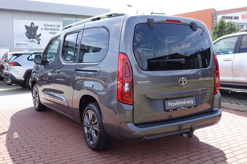 Toyota ProAce City Verso 1,5D-4D M/T Family Long - fotka 6 z 28