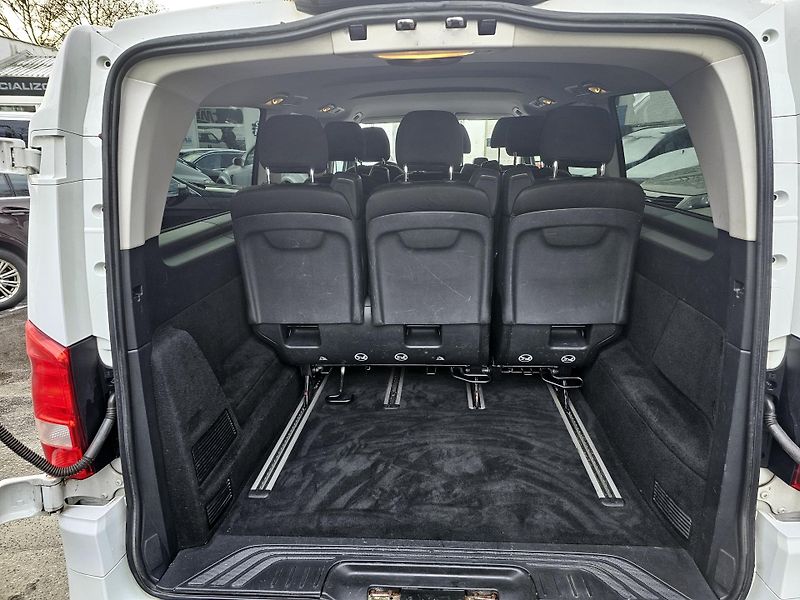 Mercedes-Benz Vito Tourer 9-míst 4Matic serv.kn. - fotka 14 z 16