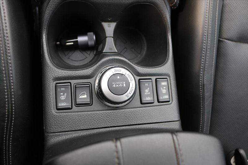 Nissan X-Trail 2,0 1. Maj.ČR, AWD,DSG,TAŽNÉ - fotka 32 z 56