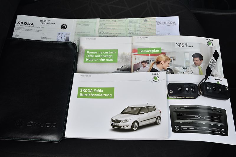 Škoda Fabia 1.6 TDi CR FAMILY, KLIMA, TEMP - fotka 43 z 50