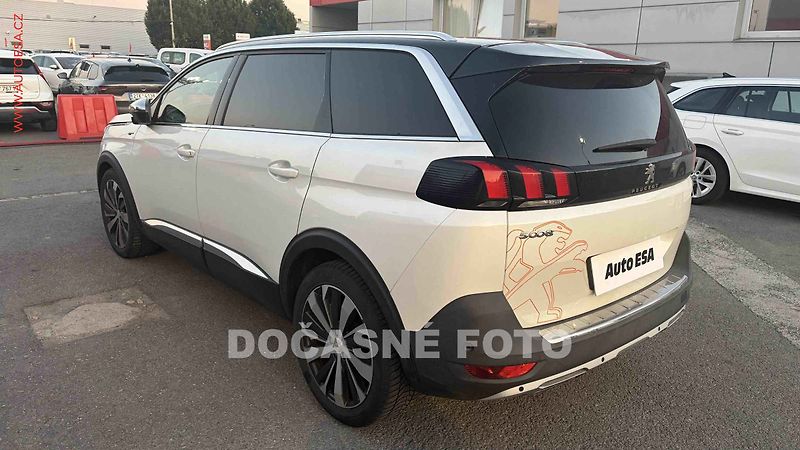 Peugeot 5008 (2018) 2.0HDi, 2.maj,ČR, servis - fotka 2 z 3