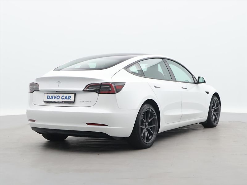 Tesla Model 3 Long Range 79kWh AWD sOH 90,3% - fotka 7 z 28