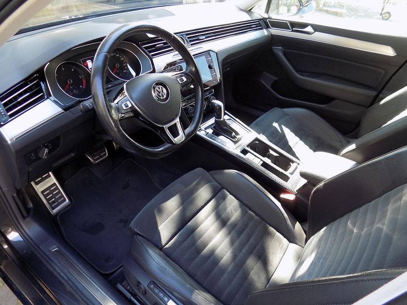 Volkswagen Passat (2018) 2.0 TDi  - fotka 9 z 13