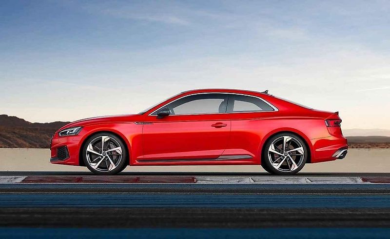 Audi RS 5 Coupé.