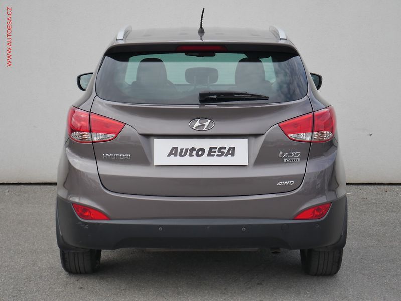 Hyundai ix35 (2012) 2.0CRDi 4x4, 1.maj,ČR, AC - fotka 5 z 24