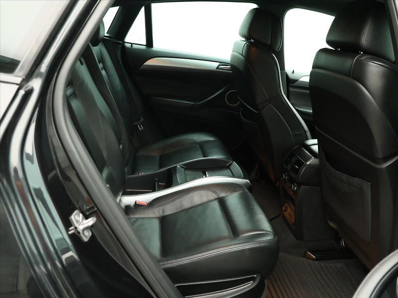 BMW X6 3.0 40d 225kW xDrive Xenon - fotka 14 z 34