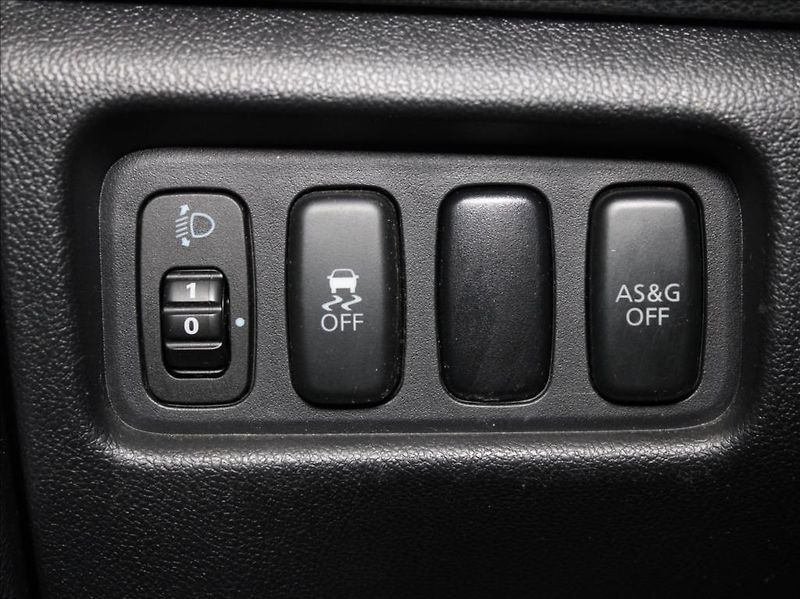 Mitsubishi ASX 1,8 Di-D 110Kw 4x4 MT Tažné ČR - fotka 11 z 18