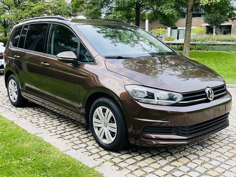 Volkswagen Touran 1.2TSI MANUÁL 7MÍST SERVISKA - fotka 10 z 42