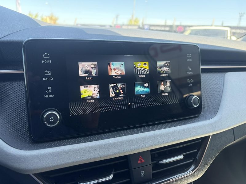 Škoda Kamiq 1.0TSi DSG Top Selection 85kW - fotka 15 z 20
