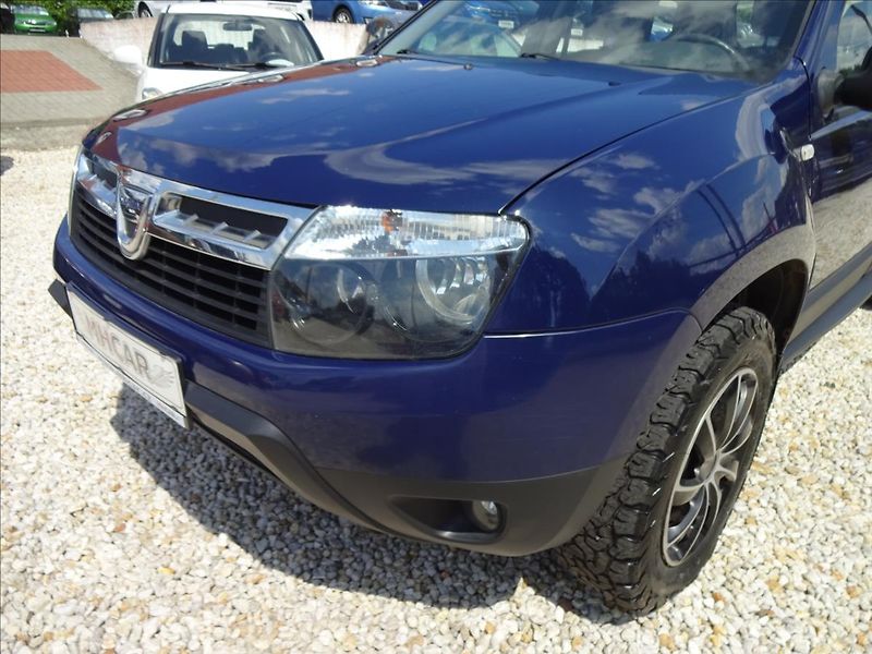 Dacia Duster 1,5 DCi 81kW 4x4 - fotka 11 z 42