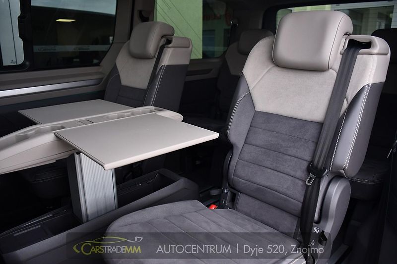 Volkswagen Multivan 2.0TDi HIGHLINE PANORAMA ACC - fotka 14 z 57