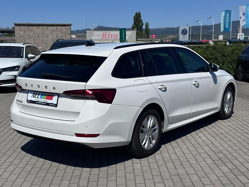 Škoda Octavia 2.0 TDI 85kW DSG Ambition Plus - fotka 2 z 17