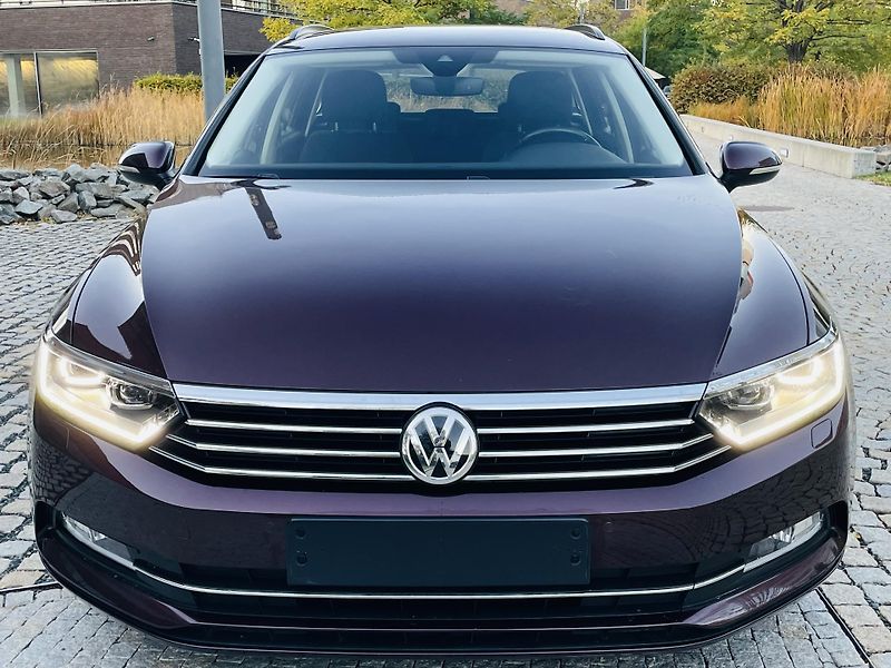 Volkswagen Passat 1.4TSI AUT TAŽNÉ SERVISKA LED - fotka 7 z 49