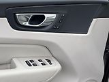 Volvo XC60 B5 AWD PLUS, LIGHT PAKET, ACC - náhled 9