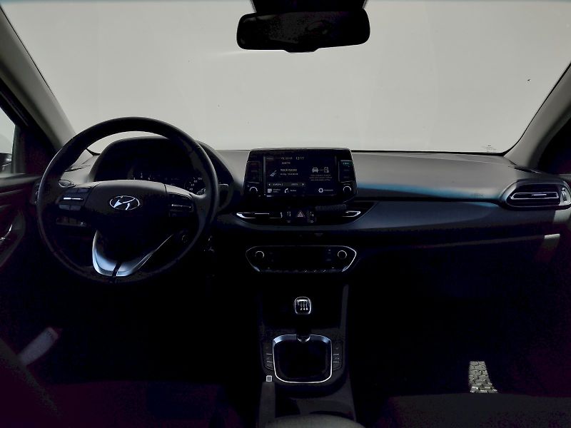 Hyundai i30 (2024) CW 1,5 T-GDI 117 kw - fotka 5 z 35