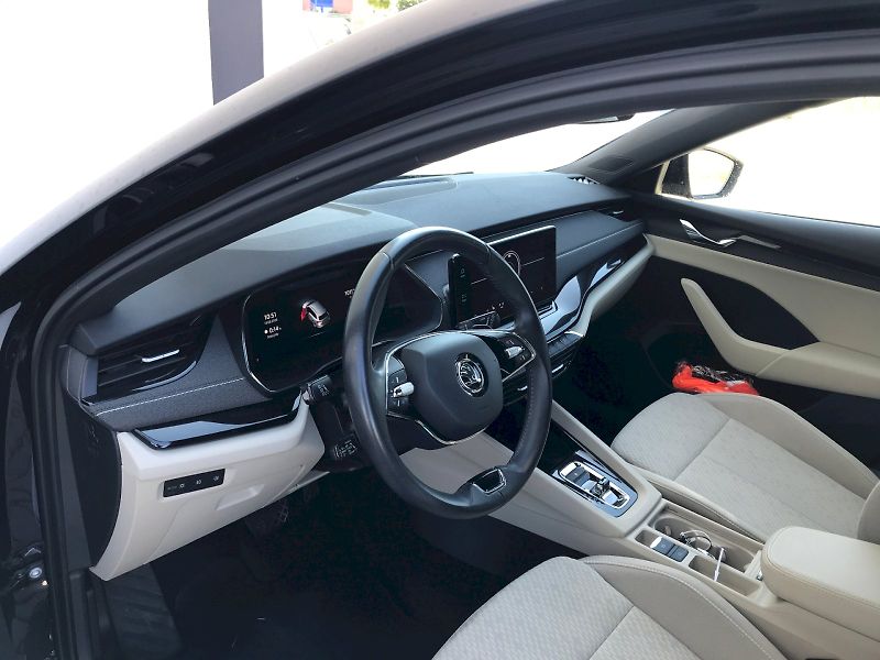 Škoda Octavia (2023) COM iV STY TS 150/1.4 A6F - fotka 21 z 25