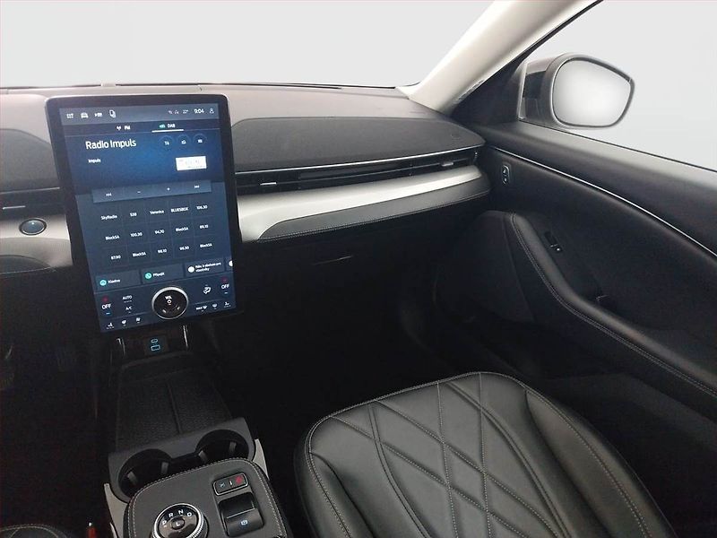 Ford Mustang Mach-E (2021) Standard Range RWD, SoH 93% - fotka 8 z 23