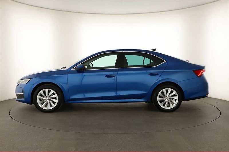 Škoda Octavia (2024) Selection 2.0 TDI - fotka 3 z 20