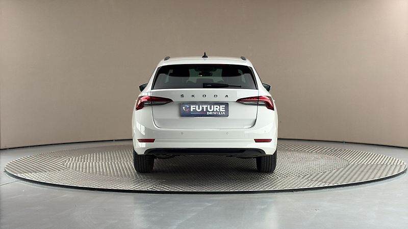 Škoda Octavia 2.0 TDI Ambition Combi - fotka 5 z 23