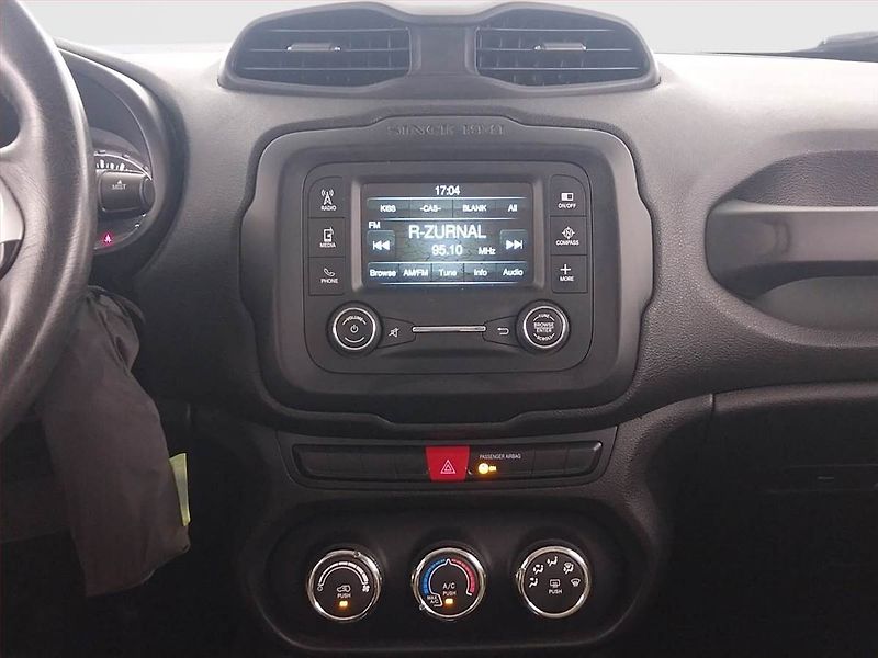 Jeep Renegade (2015) 1.6 E-torQ, ČR,1.maj - fotka 12 z 19