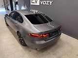Jaguar XF (2021) 2.0d R-Dynamic, REZERVOVANO - náhled 11