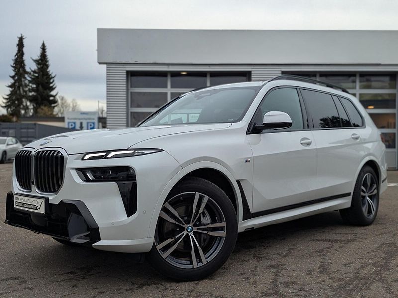 BMW X7 xDrive40i M-Sport NezTop Pano - fotka 1 z 13