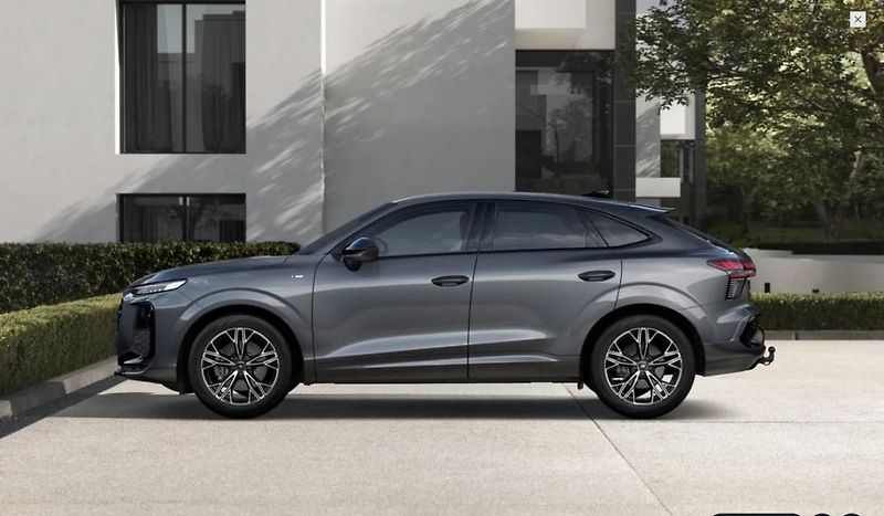 Audi Q3 (2025) Sline, Tech Plus, Matrix Led, - fotka 4 z 9