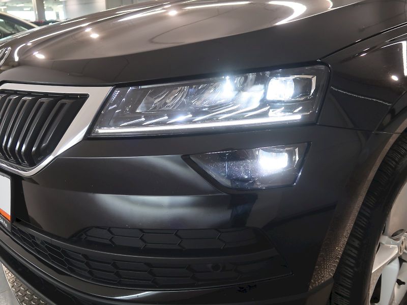 Škoda Karoq (2020) STYLE 1.5TSI 110KW DSG NAVI TA - fotka 10 z 37