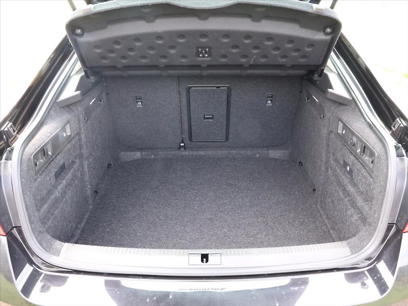 Škoda Superb 2,0 TDI 147kW DSG Style 4x4 CZ - fotka 10 z 45