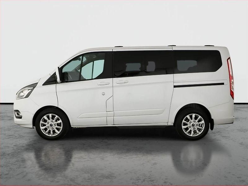 Ford Tourneo Custom (2023) Titanium 2.0 EcoBlue mHEV, ČR - fotka 3 z 14