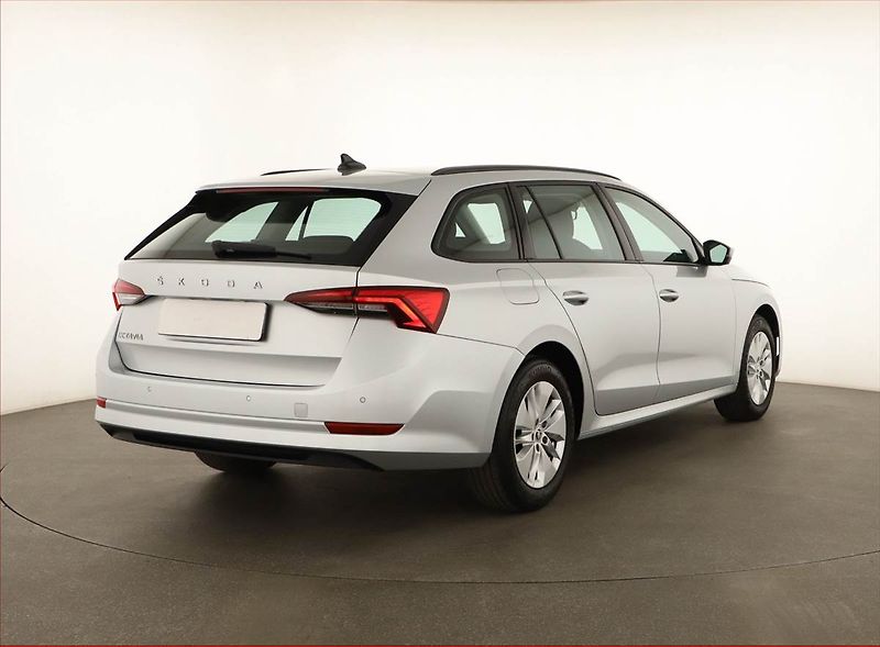 Škoda Octavia (2022) Ambition 2.0 TDI, ČR,1.maj - fotka 5 z 15