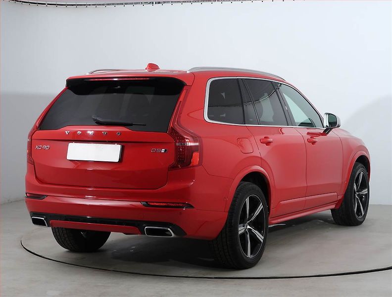 Volvo XC90 (2017) R-Design D5 AWD - fotka 5 z 26