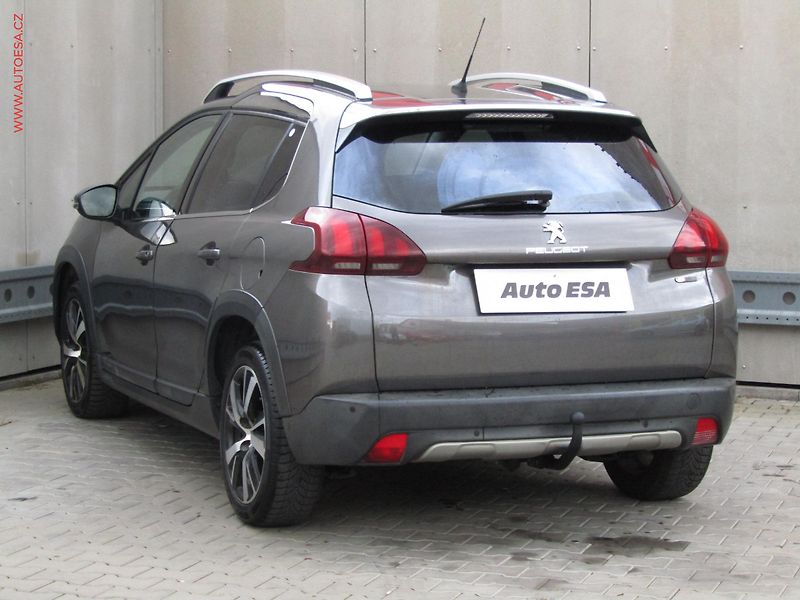 Peugeot 2008 (2018) 1.5HDi, Panorama, AC - fotka 6 z 21