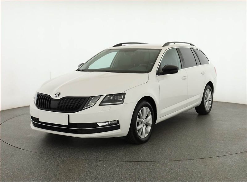 Škoda Octavia (2017) 2.0 TDI, Serv.kniha, Navi - fotka 2 z 20