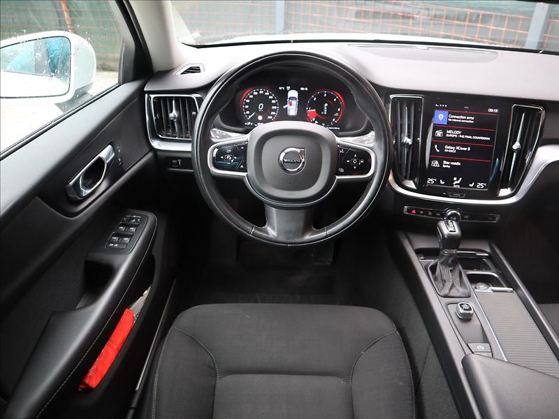 Volvo V60 2,0 CrossCountry AWD Po rozvod - fotka 9 z 34