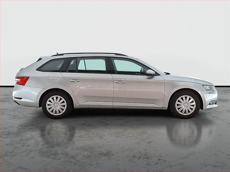 Škoda Superb (2019) 2.0 TDI, Park. senzory - fotka 6 z 15