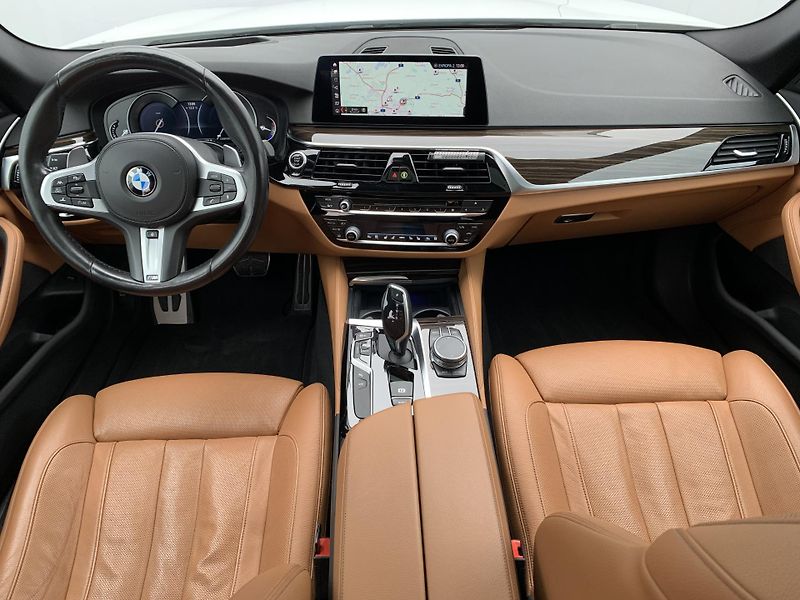BMW Řada 5 (2018) - fotka 24 z 41
