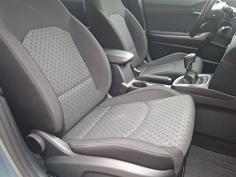 Kia Ceed (2023) SW 1.5T-GDI 118kW -1.MAJITEL - fotka 23 z 38