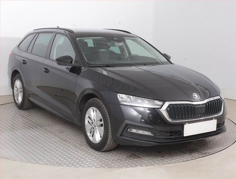 Škoda Octavia (2023) 2.0 TDI, Automat, Serv.kniha - fotografie inzerátu