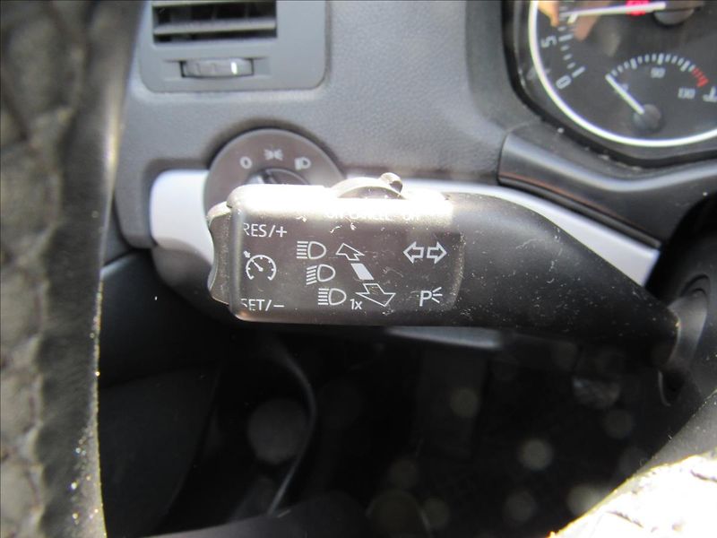 Škoda Octavia 1,6 TDi 77kW Combi - fotka 22 z 27
