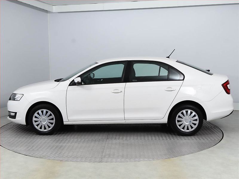 Škoda Rapid (2019) 1.0 TSI, ČR,1.maj, Serv.kniha - fotka 3 z 10