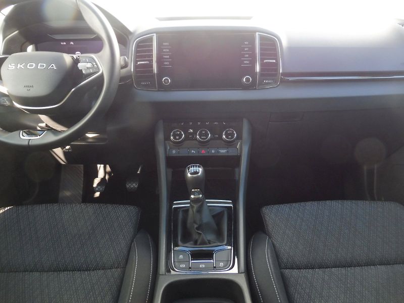 Škoda Karoq (2025) Top Selection 1,5 TSI 110kW - fotka 11 z 29