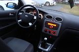 Ford Focus (2007) 1.6i,ČR,Pravid.serv.STK 5/2027 - náhled 31