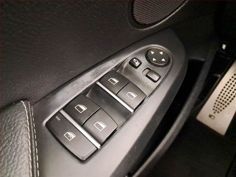 BMW X3 (2012) M Sport xDrive20d, 4X4 - fotka 16 z 22