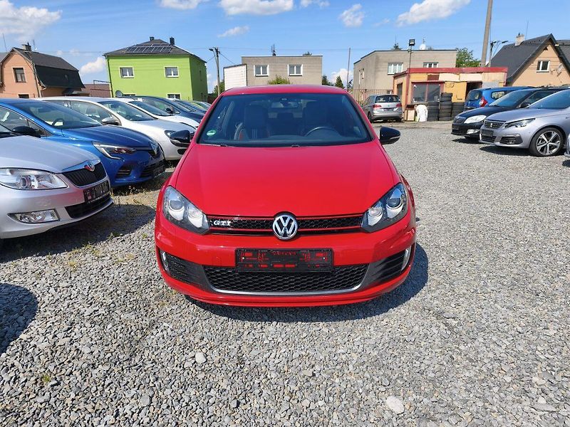 Volkswagen Golf (2012) - fotka 29 z 30